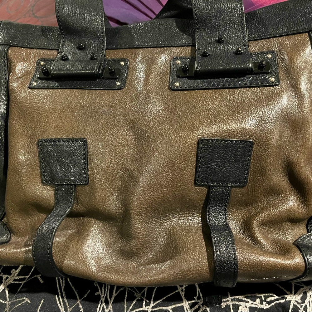 Large Chloe Weekender Bag 👜 - Picture 12 of 15